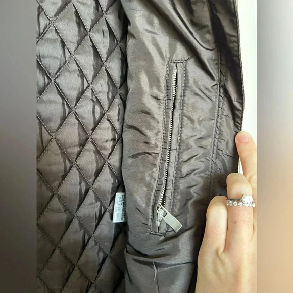 TALBOTS : petite puffer vest - Picture 4 of 10